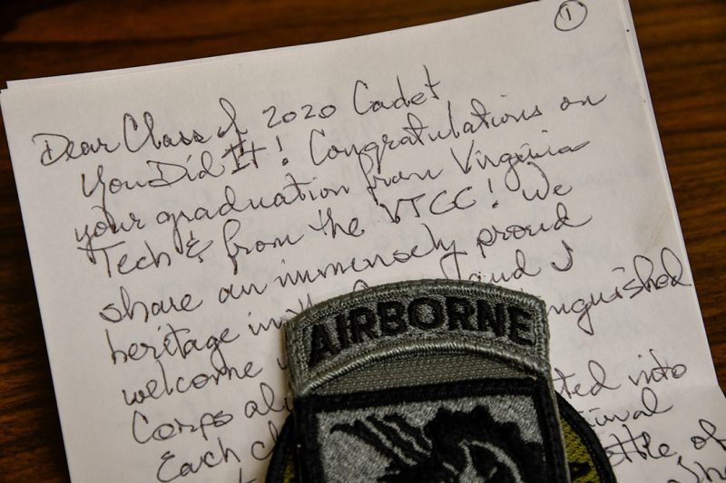 A hand-written letter to a cadet includes an Airborne patch.